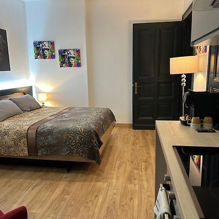 Serenity Bed Palace 2 Metz Gare 外观 照片
