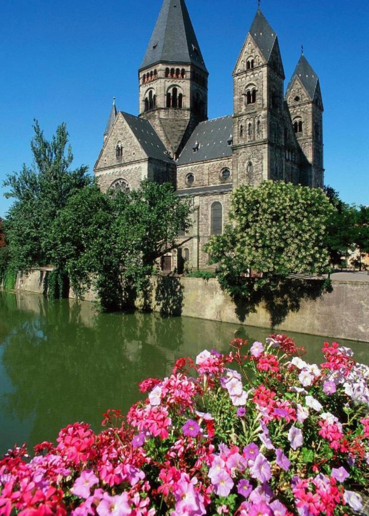 Serenity Bed Palace 2 Metz Gare 外观 照片