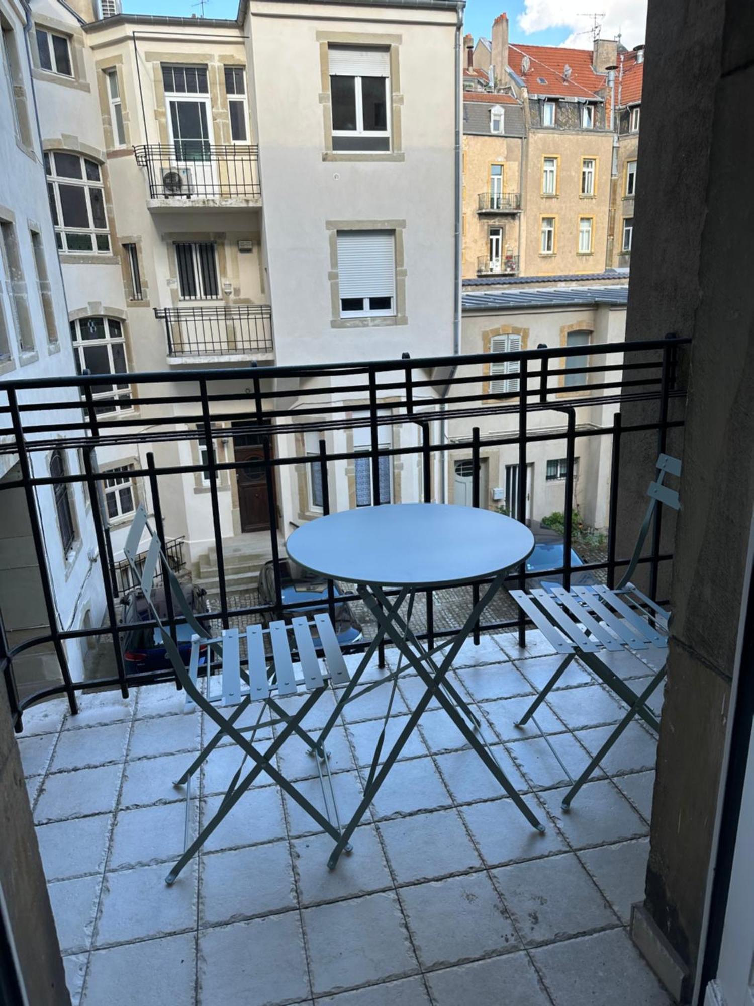 Serenity Bed Palace 2 Metz Gare 外观 照片