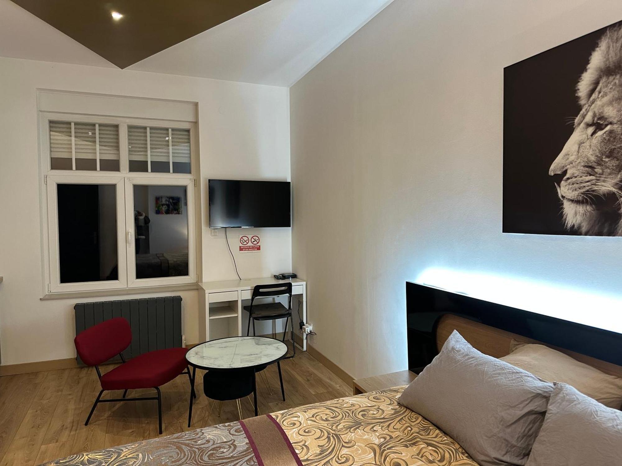 Serenity Bed Palace 2 Metz Gare 外观 照片